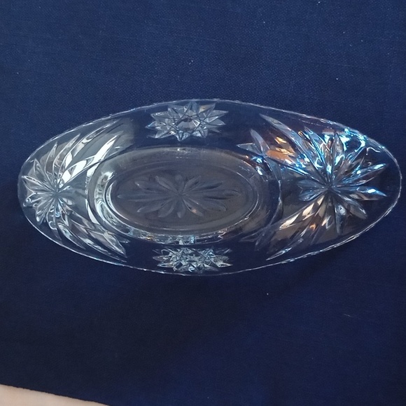 ANCHOR HOCKING EARLY AMERICAN GONDOLA DISH, MADE AT THAT TIME FOR ASPARAGUS - Picture 6 of 7